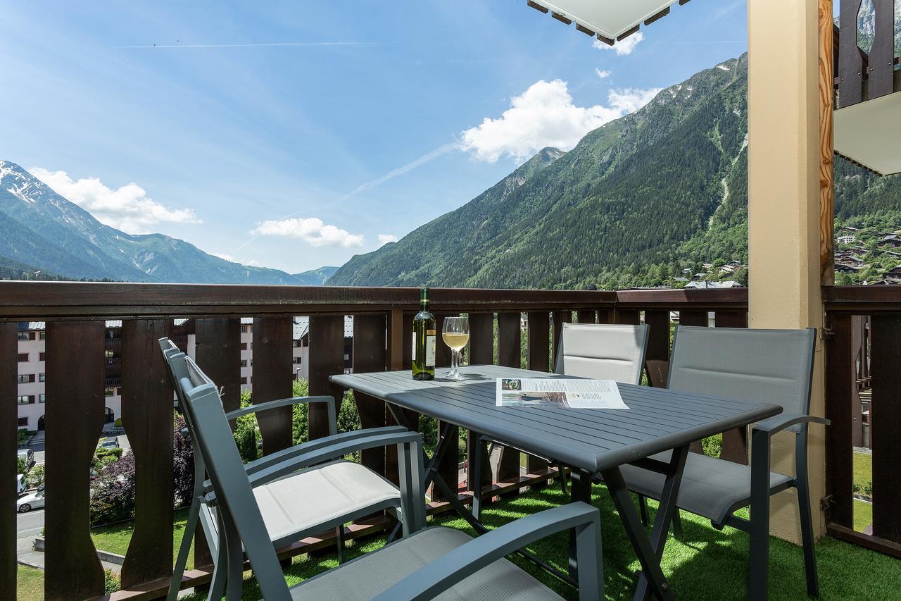 Apartment Aiglons - Central Chamonix Mountain Haven מראה חיצוני תמונה
